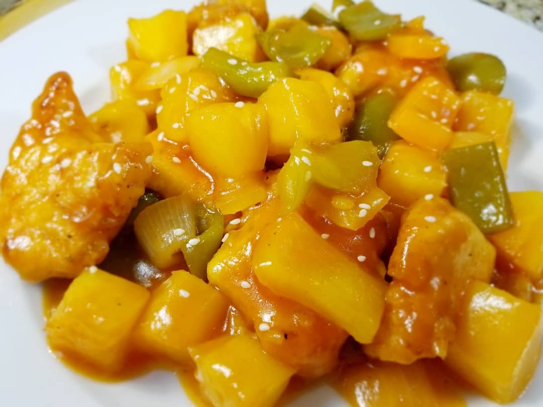 s_sharey's tweet photo. Sweet &amp; Sour Chicken in Sharey's Kitchen.....mouthwatering🤤🤤 full video on my YouTube channel 😁☝️ https://t.co/tIDYAD0ZQl