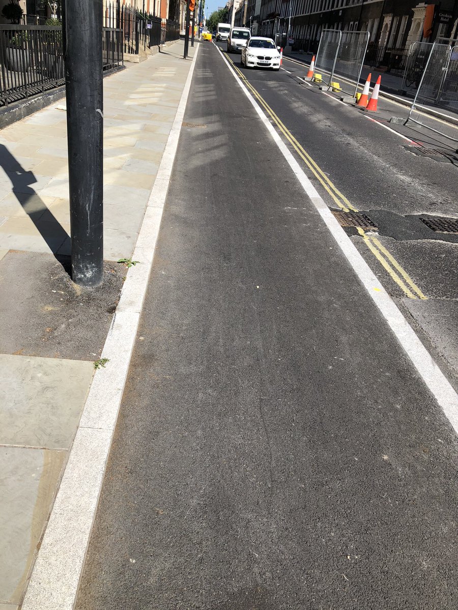 Looks like construction is well underway on the protected cycle tracks on Bloomsbury St/Gower St  @camdencyclists - not open yet, but runs parallel to Tottenham Court Road, will be a really useful north-south route through the west end when it’s done – bei  British Museum