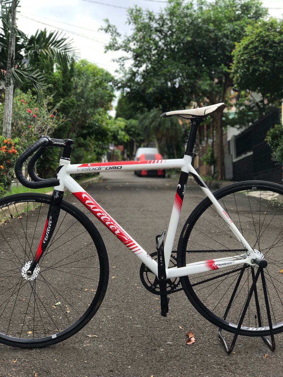 habibfdlr's tweet photo. Wts Wilier Velodromo, Fullbike/Mutil Perset, Cod Bogor Wa : 087873734134
#fnfjb @FnFjb https://t.co/jrXQS6jPgg