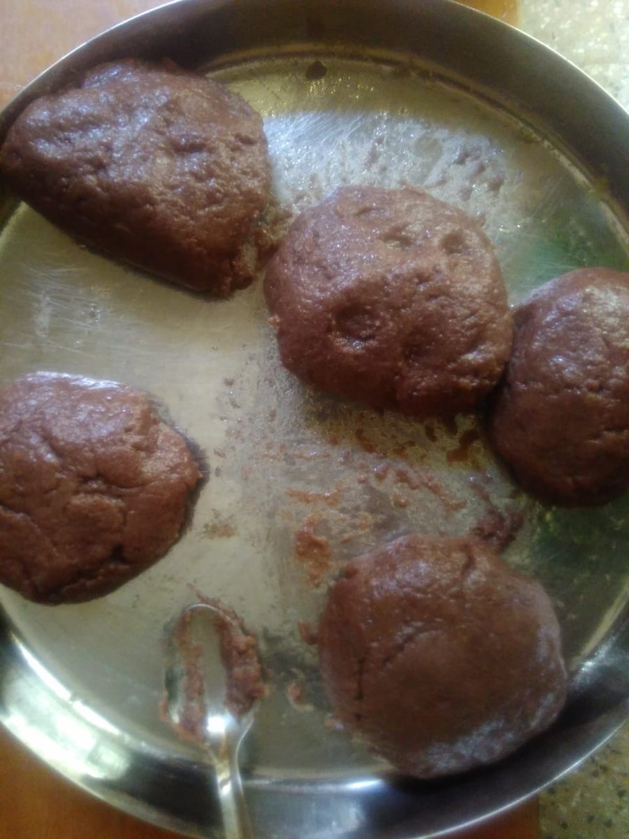 Namasteankit's tweet photo. #Day118 of continuous #cooking
My attempt on the 6th southern Indian dish. It is called ragi mudde. It came out nicely for the first attempt.
#Indiafightsorona #manwithapan #ΰ²ΰ²¨ΰ³ΰ²¨ΰ²‘ https://t.co/d116W4I5K2