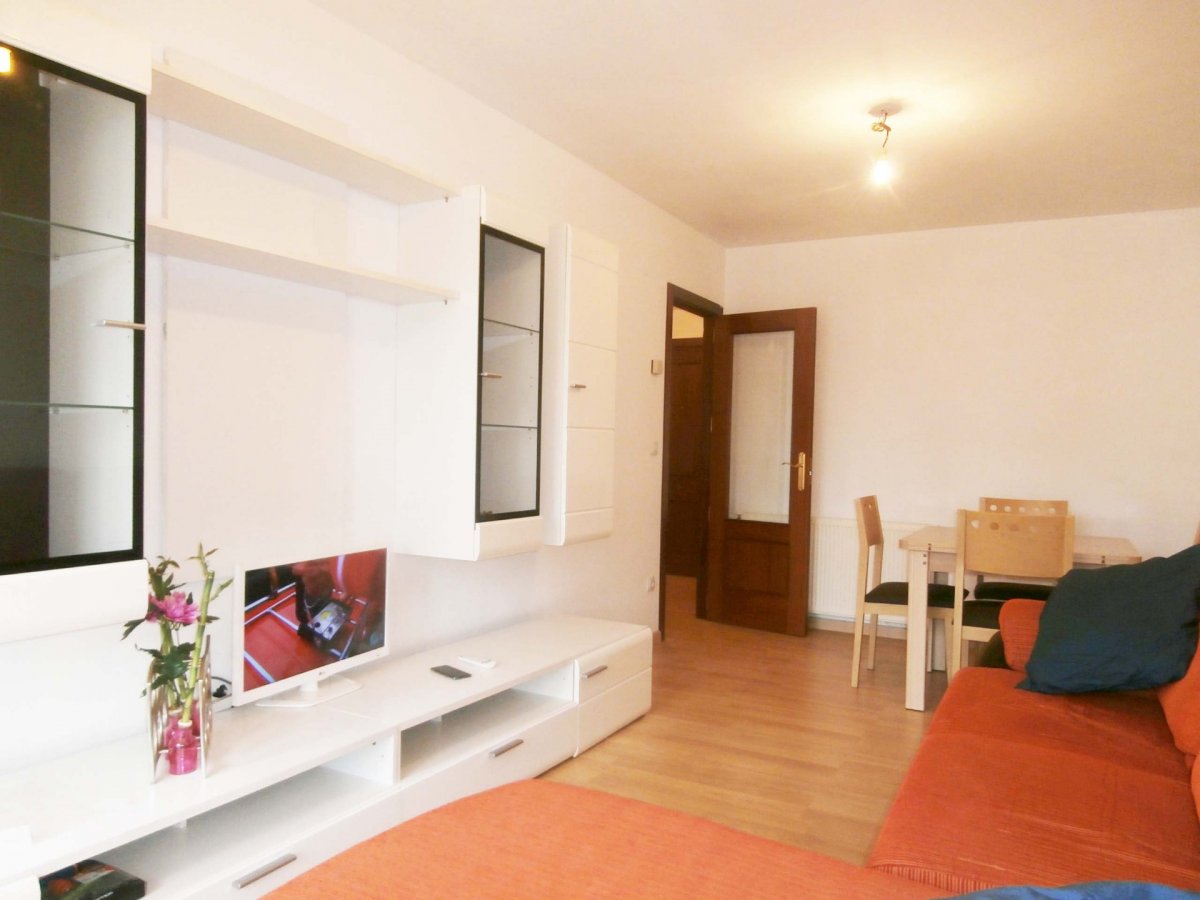 ibarrio's tweet photo. #Oportunidad de #inversion

#Piso #rebajado a la #Venta en Santiago de #Cartes, #Cantabria
Precio: 88.000 €

Ubicado junto a #Torrelavega
Superficie: 75 m2

2🛏2🛁
Ascensor+Terraza+Garaje+Trastero

#InmobiliariaBarrio

https://t.co/rqJjNtGiGk

#Santander #Suances #Realestate https://t.co/S3dQQIfnQg