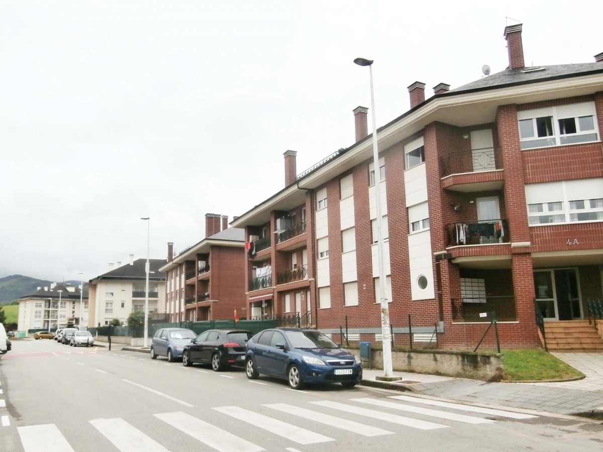 ibarrio's tweet photo. #Oportunidad de #inversion

#Piso #rebajado a la #Venta en Santiago de #Cartes, #Cantabria
Precio: 88.000 €

Ubicado junto a #Torrelavega
Superficie: 75 m2

2🛏2🛁
Ascensor+Terraza+Garaje+Trastero

#InmobiliariaBarrio

https://t.co/rqJjNtGiGk

#Santander #Suances #Realestate https://t.co/S3dQQIfnQg