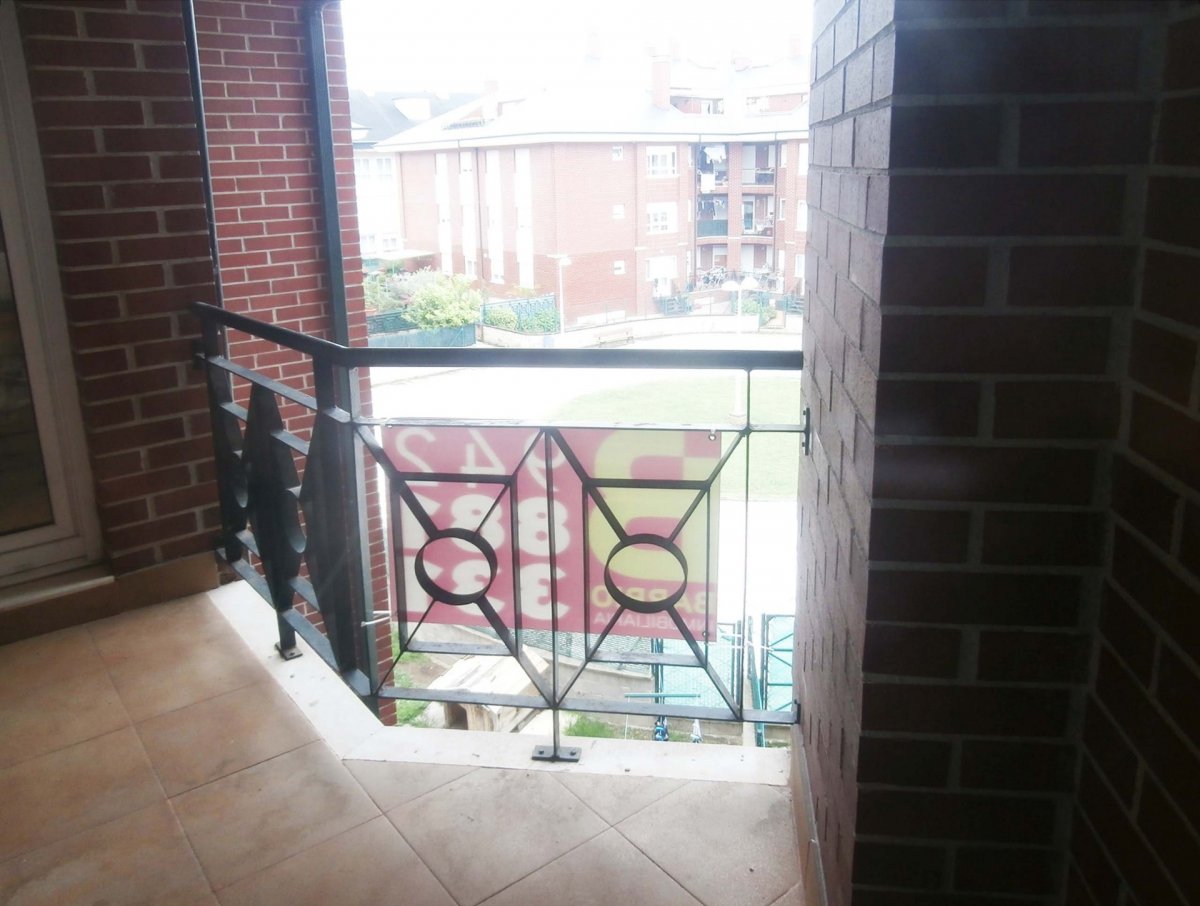 ibarrio's tweet photo. #Oportunidad de #inversion

#Piso #rebajado a la #Venta en Santiago de #Cartes, #Cantabria
Precio: 88.000 €

Ubicado junto a #Torrelavega
Superficie: 75 m2

2🛏2🛁
Ascensor+Terraza+Garaje+Trastero

#InmobiliariaBarrio

https://t.co/rqJjNtGiGk

#Santander #Suances #Realestate https://t.co/S3dQQIfnQg