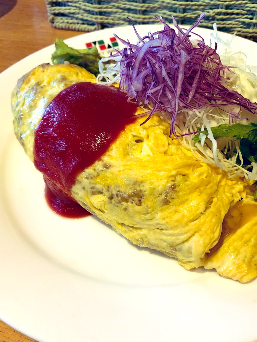川越sun歩通信 川越ランチ ミルキーウェイブ 志多町17 2 オムライス カレー味 僕の一押し 普通のオムライスも美味しい ハンバーグも美味しい でもカレー味のご飯をトロトロの卵で包んだこのランチが好き 川越ランチ 本当にオススメ