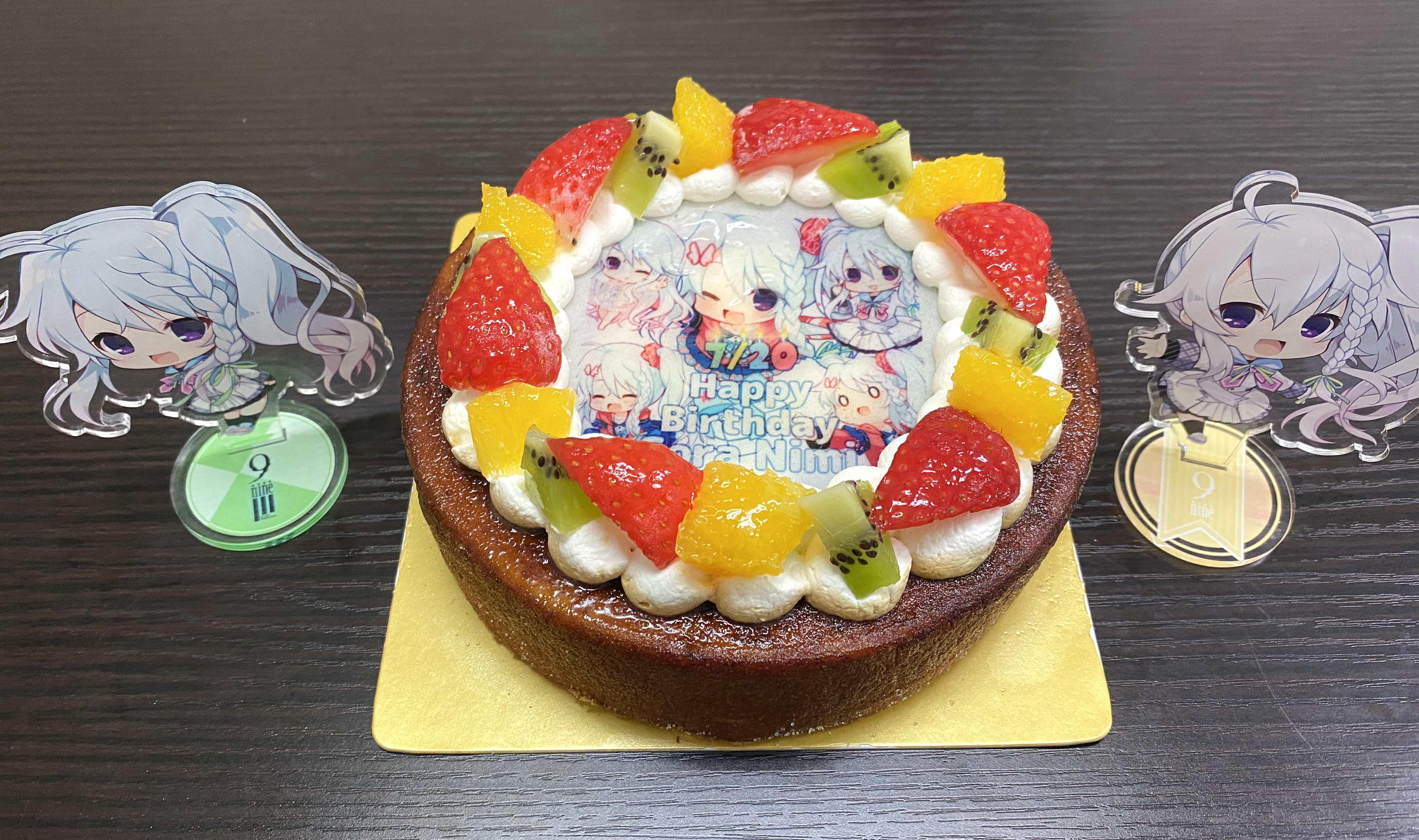 ぱれっと公式 Happy Birthday 7月日は新海天の誕生日です 記念に天ちゃんいっぱいの壁紙 を作成しました ぜひスマホの壁紙に設定してください そしてケーキも同時に作りました こちらも天ちゃんいっぱい 新海天誕生日 ぱれっと 9