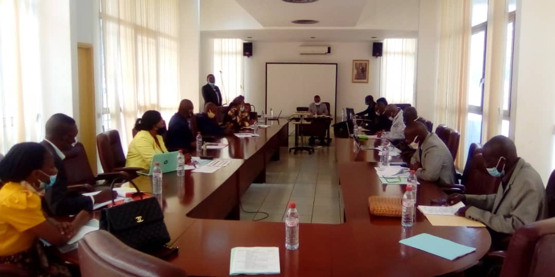 GWP_CAf's tweet photo. #ODD6
Atelier de consultation #multipartite en République du #Congo pour la validation du rapport national de l'ODD 6.5.1 axé sur la #GIRE

Cette consultation des parties prenantes vise à assurer l'inclusion dans la mise en œuvre de l'ODD 6.5.1 dans le pays, facilitée par #GWPCAf https://t.co/NJAoLWxwAy