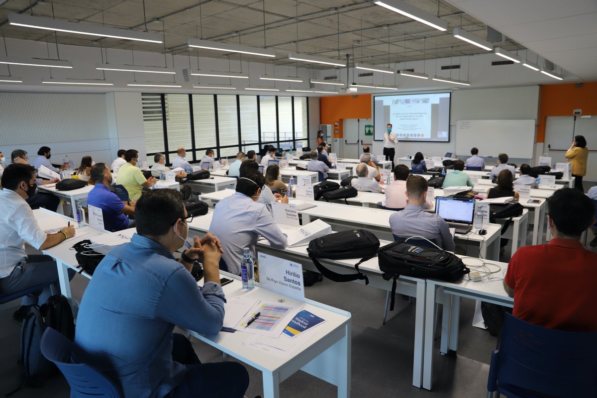 LoyolaAnd's tweet photo. Hoy iniciamos la 4ª edición del Corporate MBA ESADE-LOYOLA con más de 40 alumnos y alumnas procedentes de toda España y también de Bolivia e Irlanda. Bienvenid@s a tod@s. @LoyolaExecutive @ESADEexed https://t.co/prtXyA1m3b