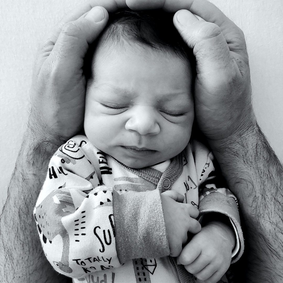 What should your baby's respiratory rate be? We answer this question and other breathing related questions in our latest blog post - bit.ly/normal-newborn… #snuza #babymonitors #babyrespiratoryrate #parenthood #breathing #safesleep #babyvitality