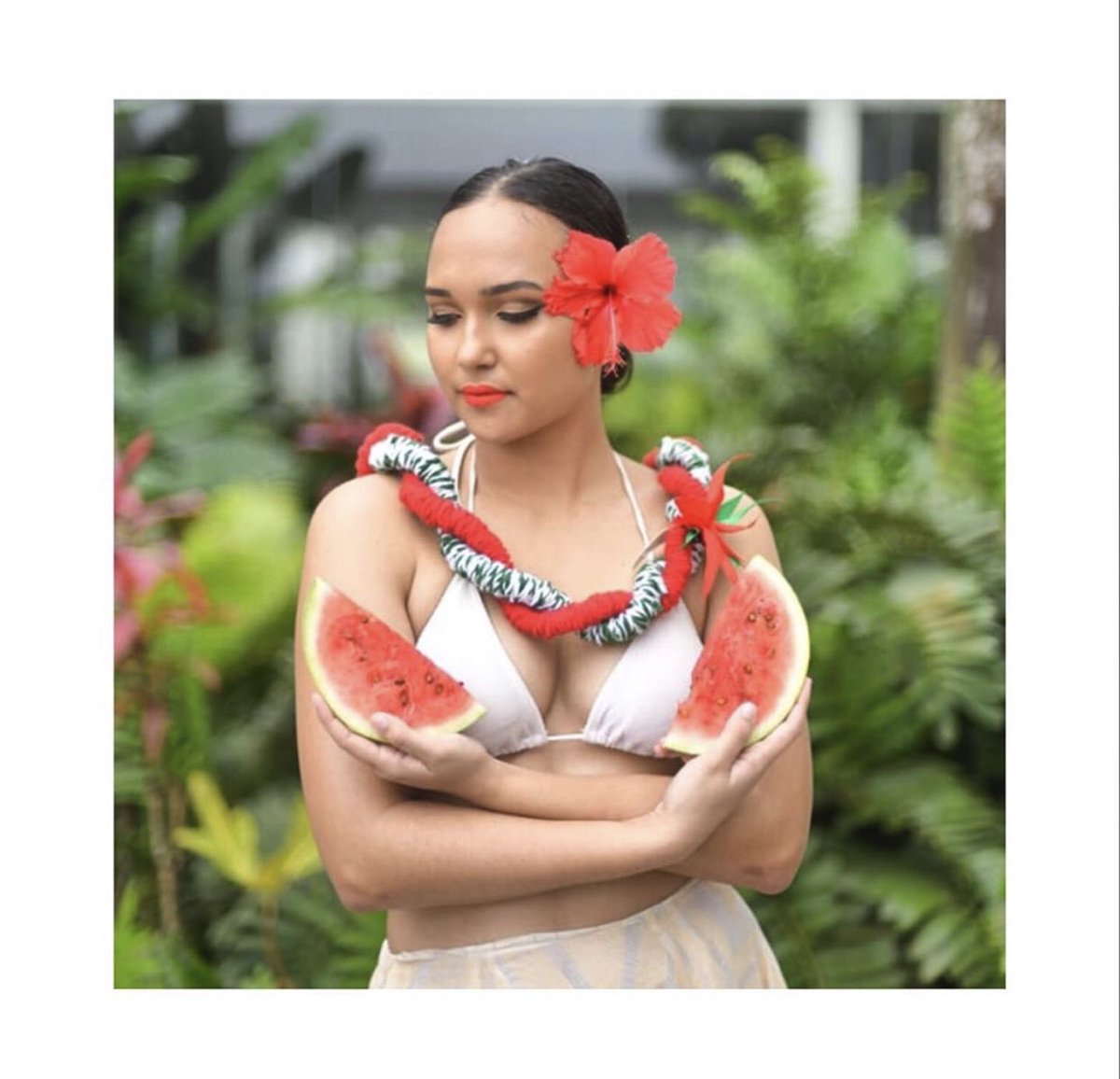 WearingFiji's tweet photo. Introducing #Tefui adornments by Renée for #WF20 #WeWearFiji #MondayVibes https://t.co/V85aJ248wI