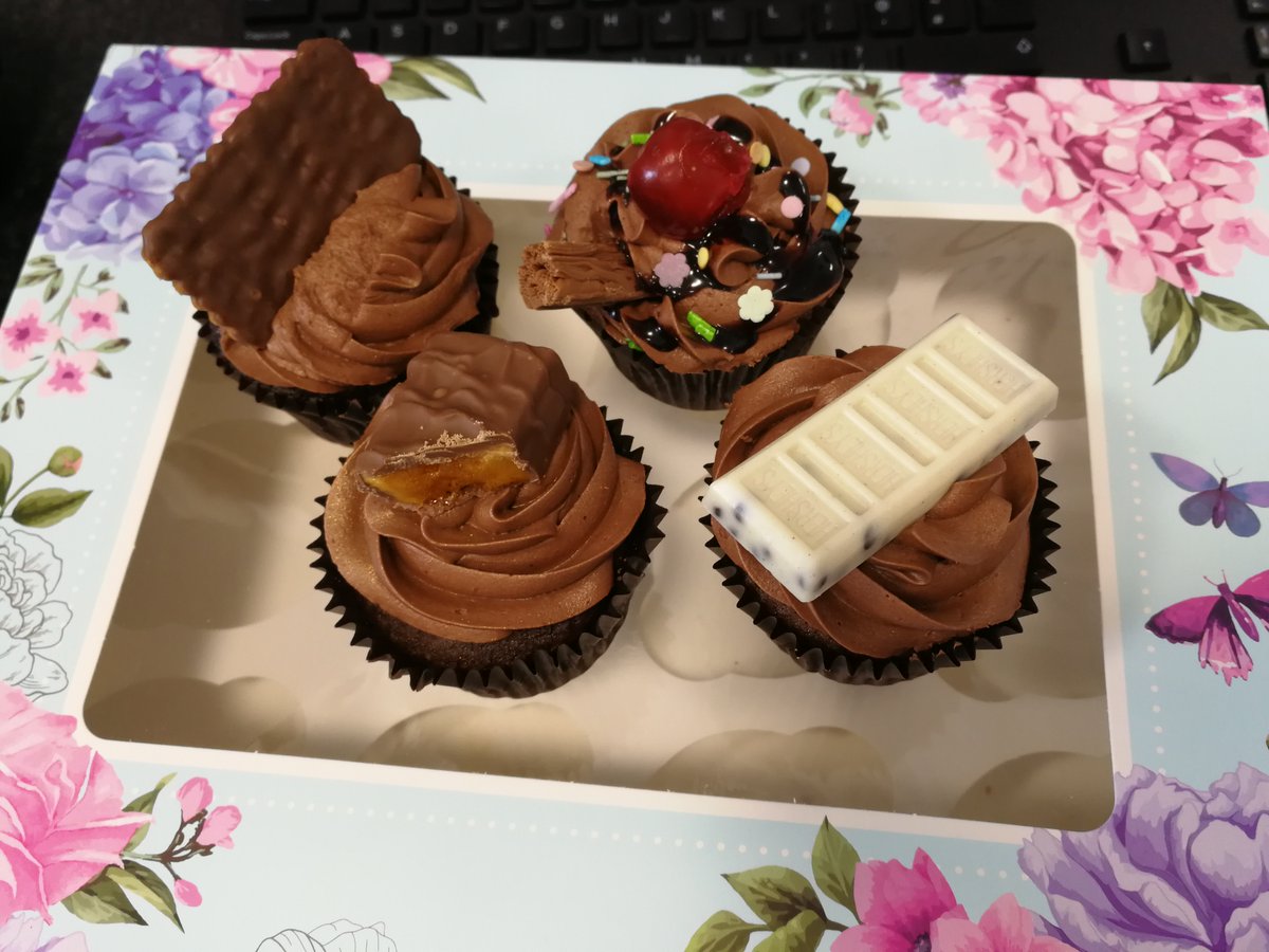 Our very kind audiology/ENT service manager, Helen Williams, presented our audiology, dermatology and patient services teams at Shelley Road with some cakes to celebrate the recent NHS 72nd birthday. Yum! #tuesdaytreats