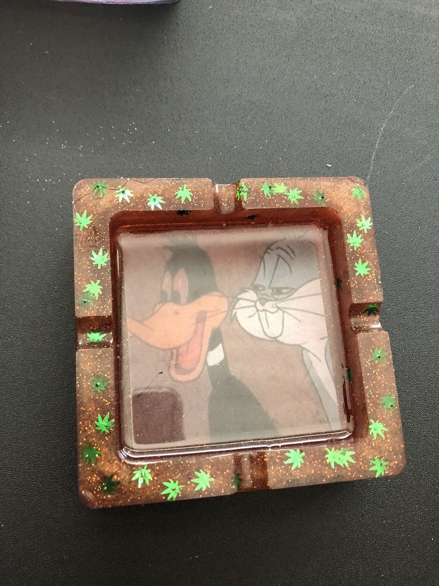 TAdesigns9's tweet photo. I have a lot of ashtrays done and ready to go! DM me if interested or I can make whatever custom one you want! https://t.co/gTaqDsT4JX