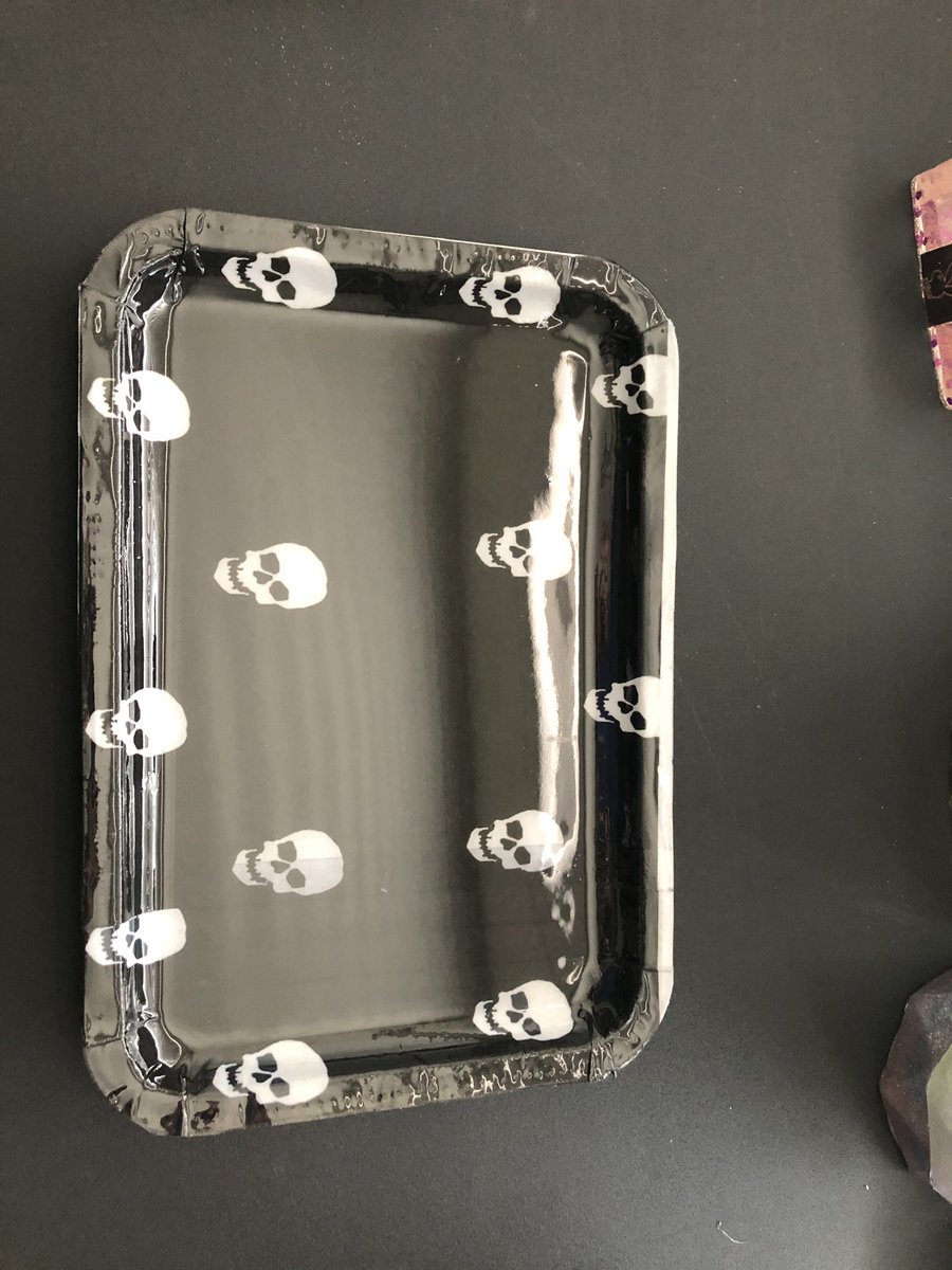 TAdesigns9's tweet photo. Rolling tray for sale half off!! Hit me up with some custom orders we are bored https://t.co/QBZqj0b4V4