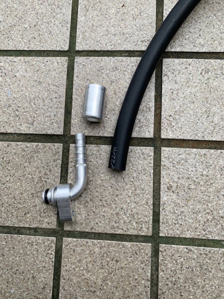 あべしゅんs2k エアコン配管自作出来るようになりましたw 多分そこら辺の車屋じゃできないと思う もうs00じゃなくて 新しい自分の夢の車を形にしてる感じだなぁ