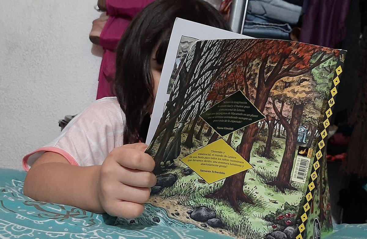 EdithStrawb's tweet image. Mi hijita de siete años ha leído Macanudo 14 una y otra vez. Todos estos meses ha ido predicando la palabra de Olga como buena amante de los dibujos del conejo. @porliniers 💜