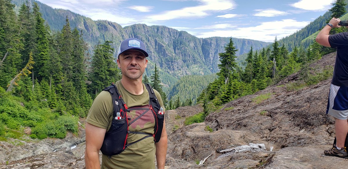 MusqudoboitMike's tweet photo. Slowly but surely building up miles. Mixing hiking and running has saved my foot so far. https://t.co/4T7bd10fW9