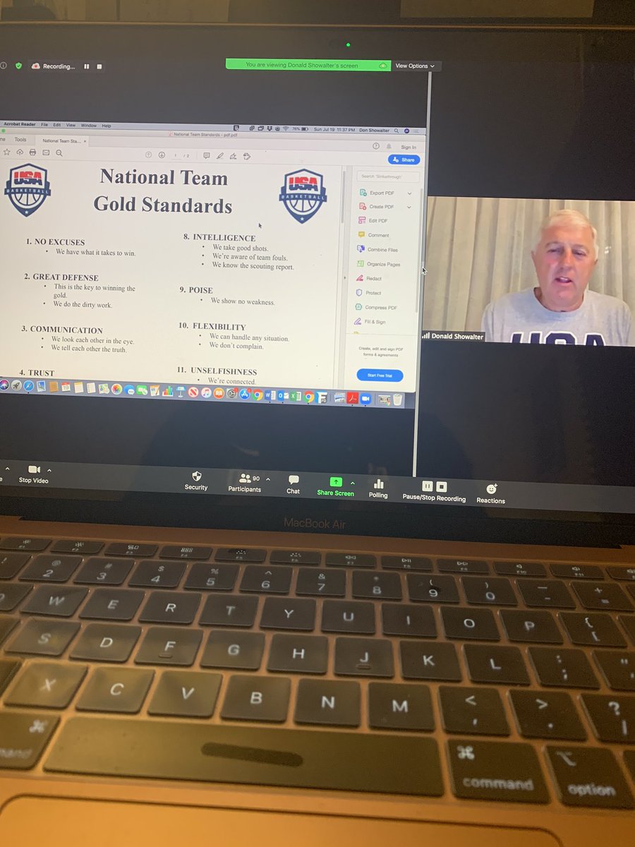 Garcia81T's tweet photo. #ConsistantCommunication #CandidCommunication #SoundBites #OwnEmphasizeofOwnStyle #SelfEvaluate  #TeamUSA #GoldStandards #CreateOnAndOffCourtStandards 
"Can't Grow, If We Stay In Comfort Zone!" https://t.co/nBjKUkiSUn