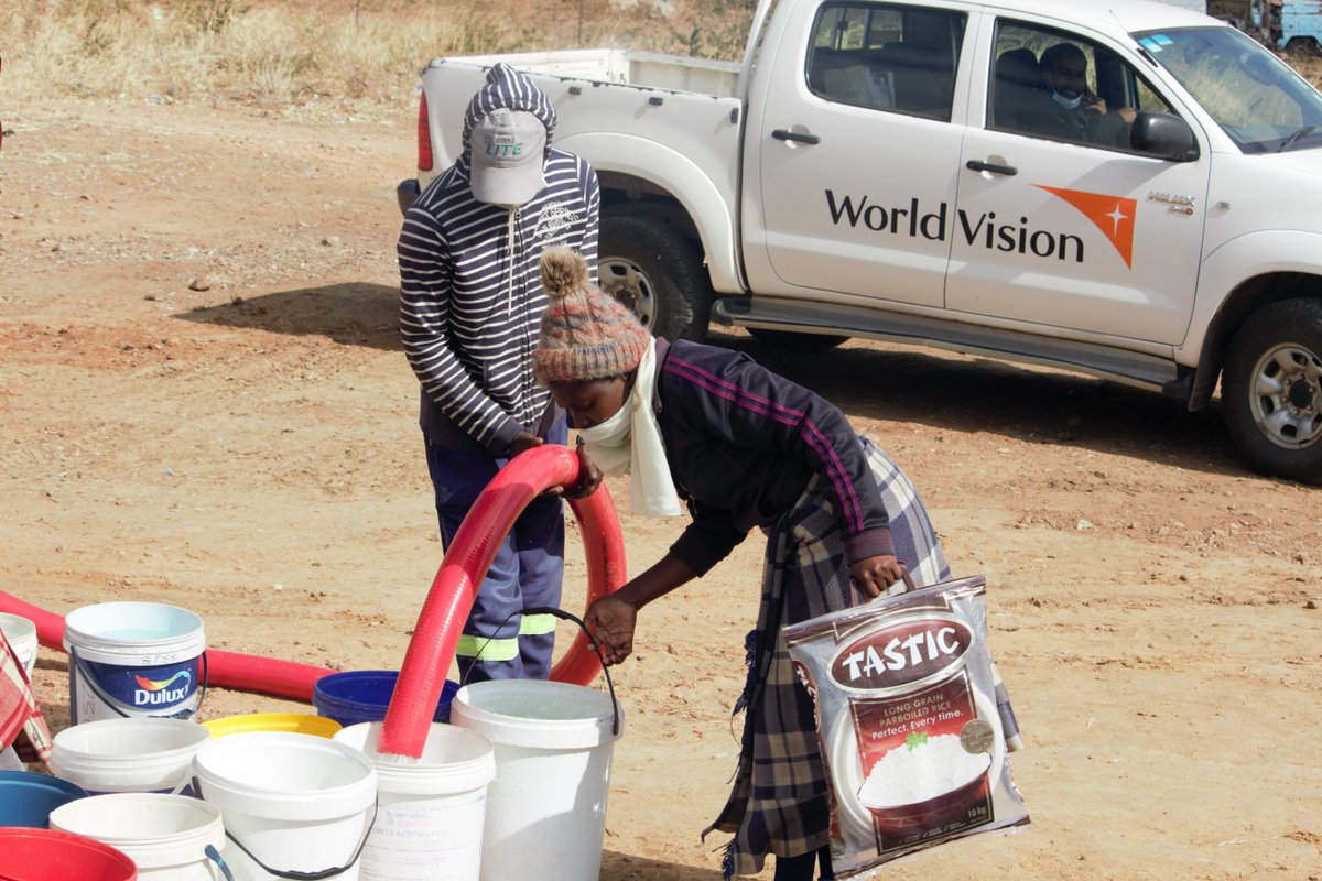 WorldVisionZim's tweet photo. Due to the diarrhea disease outbreak in Bulawayo, WVZ in partnership with StartFund UK delivers 110,000litres of water to some high density suburbs in Bulawayo under Bulawayo Emergency Assistance and WASH Response (Be-AWARE) project”. #WorldVisionInZim https://t.co/M8yZo6PvmB
