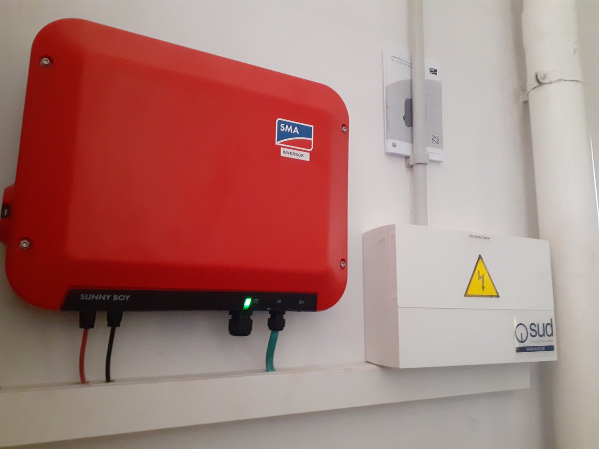 SomEnergiaBages's tweet photo. Les instal.lacions del #plantersolar🌱☀️ van avançant i ja arriben al #Bages sud! Aquesta, a #SantVicençdeCastellet 👇#autoconsum #renovables #SVCastellet https://t.co/yUki9Bg64r