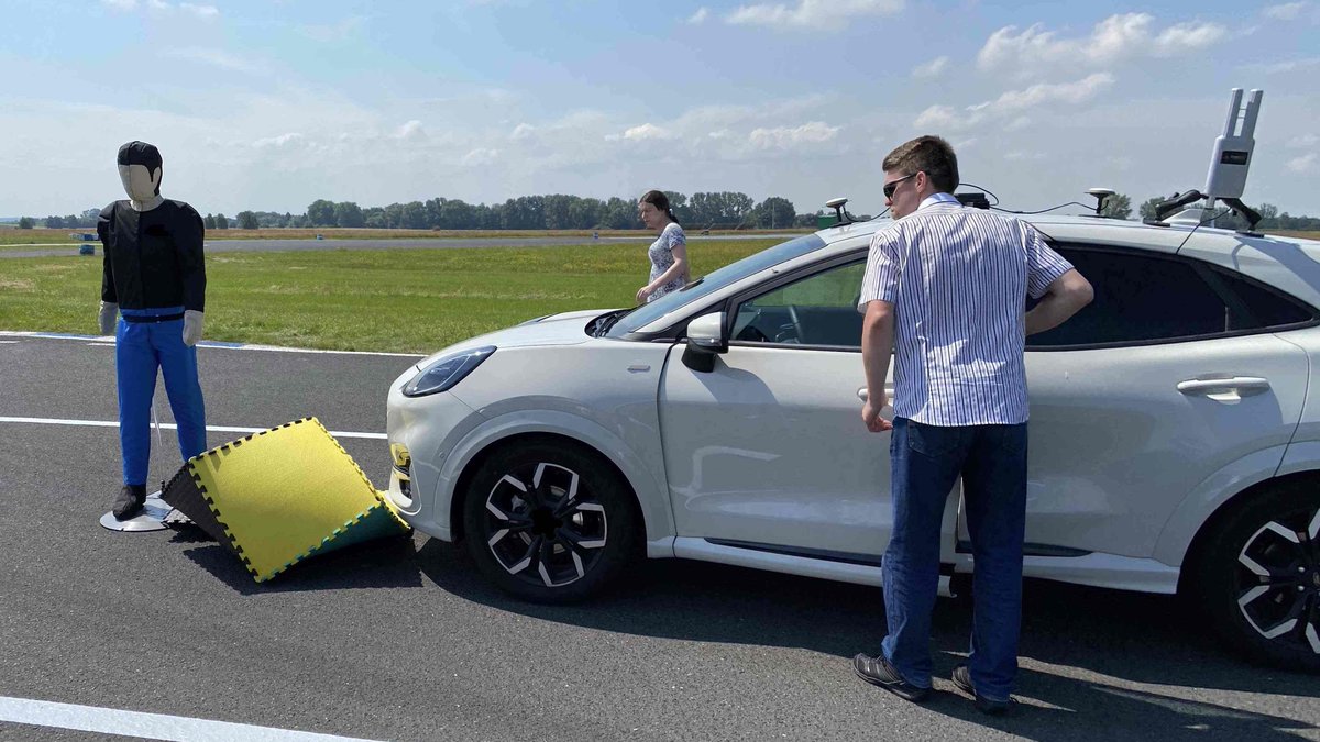 ITS_waw_pl's tweet photo. #Badamy i #testujemy wspólnie z @MI_GOV_PL @PW_edu wybrane systemy autonomizujące jazdę https://t.co/sLIV4ENYwi #ADAS #AV_PL_ROAD #GOSPOSTRATEG #AV #CAD #PojazdyAutonomiczne #AutonomousVehicle #nauka #badania #rozwój https://t.co/bLlVHKEqBR