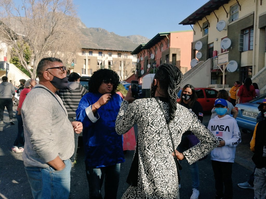 Merentia's tweet photo. @SoliPhilander doing his Thang :)
#SoliPhilander #SpringfieldMatters #MandelaDay2020 #67Minutes #MadibaDay Event in #CapeTown... https://t.co/apEOU5PZTg