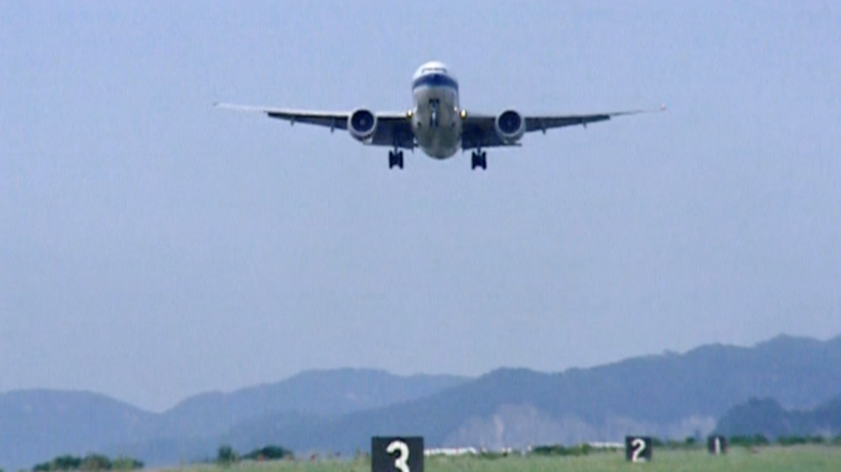 FATIIIAviation's tweet photo. 23 years ago on this day, @CSAIRGlobal made history using a @BoeingAirplanes 777-200IGW to operate the first ever twin-engine transpacific ETOPS commercial flight, powered by 2 @GEAviation GE90-90B engines. #AvGeek Photo courtesy of China Southern. https://t.co/AJgdYUD3g0