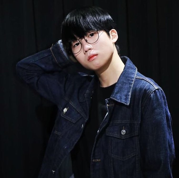 GEONU PRE-DEBUT thread-he was top 2 at his school but dropped out to pursue his dreams of becoming an idol-many doubted his ability at first, but with hard work, he became the most respected trainee-always the first person to arrive & last person to leave the practice room