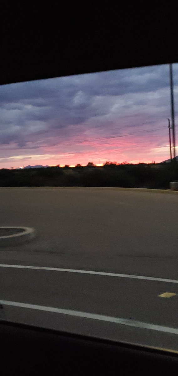 nicoAVgalati's tweet image. I missed the sunsets out west #huachuca