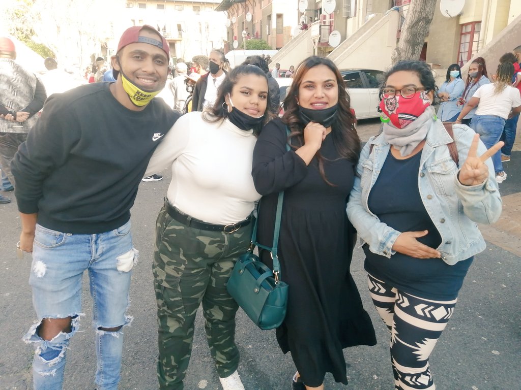 Merentia's tweet photo. And then @wafflesandmo @whatsupwithikie came to give back to the community...
#SoliPhilander's #SpringfieldMatters #MandelaDay2020 #67Minutes #MadibaDay Event in #CapeTown #18July2020 https://t.co/otudoKFPkd