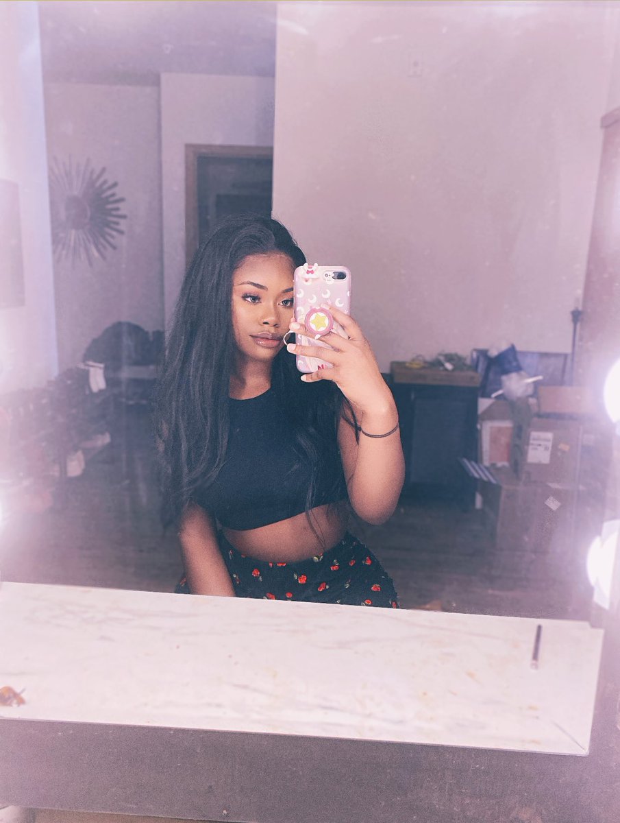 _kayychan's tweet photo. Nan desu ka π« #rbfproblems #babygirl #neverforget #myfaceduringauselessarc #anime #waifu #femalecosplayer #cosplayer #justwaitingforacon #bgm #motd #selfie #melanin #pnw #seattle #selfiesunday #usagi #sailormoon https://t.co/5QLqeqSX5y