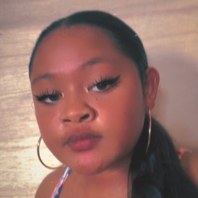 alisavictoriaaa's tweet photo. *uses filter for lashes bcs idk how to put lashes on* https://t.co/OHwt2sNEu2