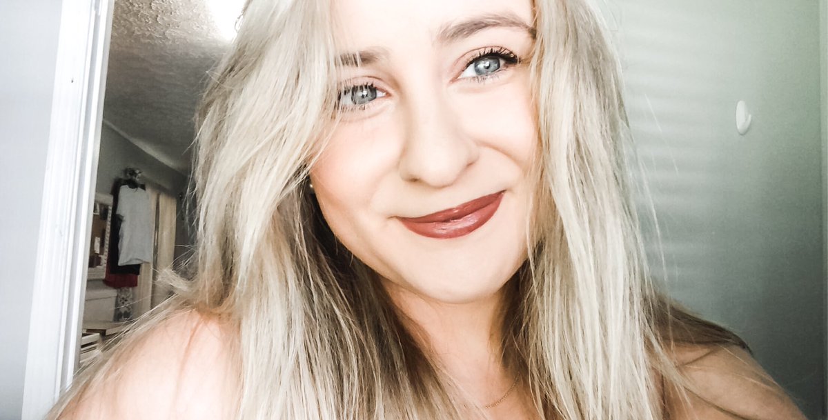 mreeves2017's tweet photo. Blonde or darker?? https://t.co/g9zMrnvWlL