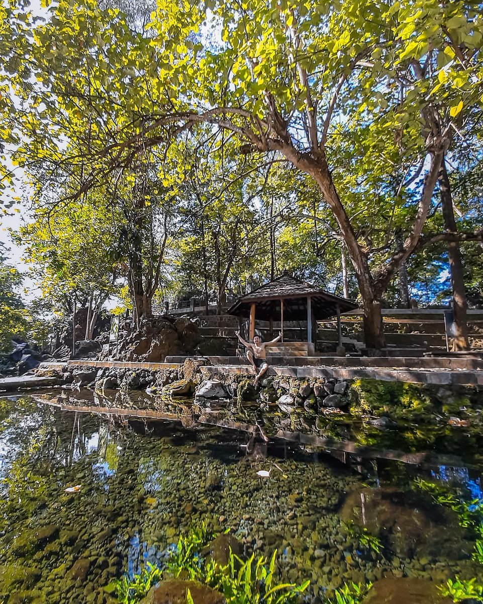 pariwisatakng's tweet image. Tengah hari jangan lupa nyemplung dimari... 🌿
.

Postingan : @sandulldesmon
📌Telaga Nilem, Desa Kaduela, Kec. Pasawahan - Kuningan

#PariwisataKuningan