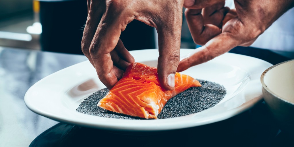 SykesSeafood's tweet photo. Chefs rave about the quality of our #arcticroyal skinless &amp; boneless salmon fillets. Rich in omega-3 fatty acids &amp; a great source of protein are why this fish features so heavily on chef's menus.

#chefsandfood #frozenfish #brainfood #sykesseafood #seafood #frozenisfresh #salmon https://t.co/ZqfRAi7htJ