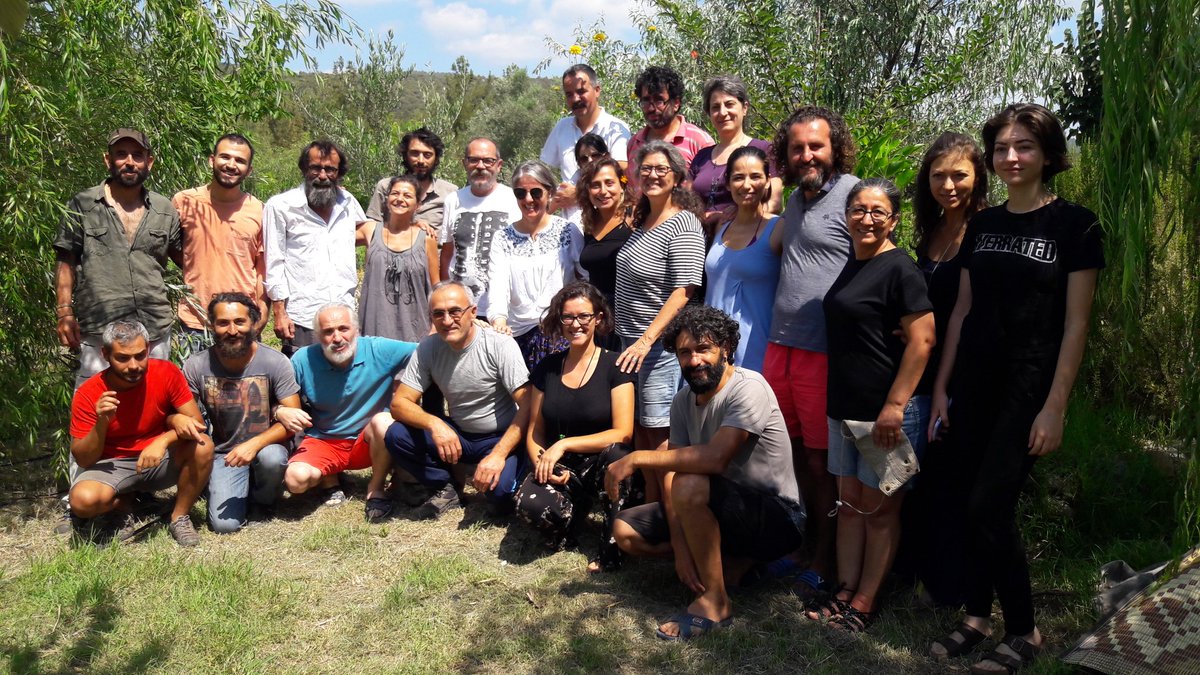 yerdenizkoop's tweet photo. Haftasonu kır kent ağı buluşması için Bayramiç'teydik. Gün boyu ortak sorunlarımıza ortak çözüm üretmeye çalıştık, yanı sıra çokta eğlendik 😉 
#yerdenizkoop #kırkentağı #gıdahakkı #gıdaegemenliği #yaşamıbirlikteörgütlüyoruz https://t.co/C4CfmRp9lL
