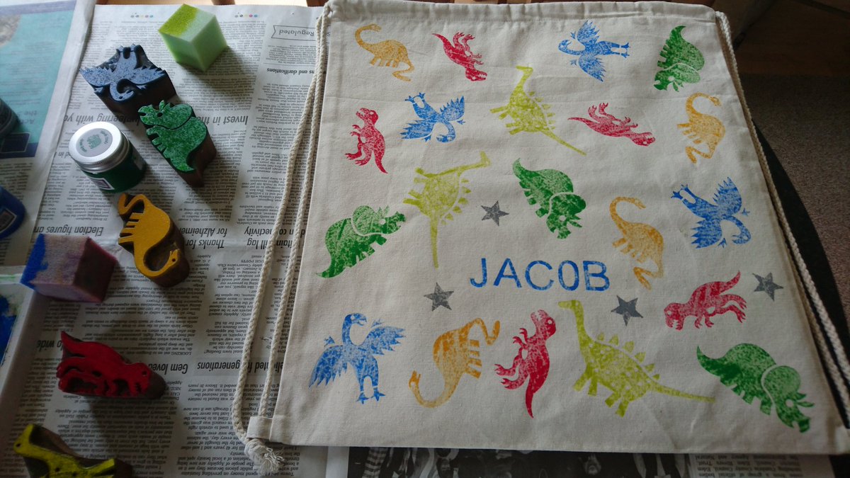 speckled_the's tweet photo. ⭐️personalised PE / Swimming bags £7.50 ⭐️
The summer holidays have just started but it won't be long until the children go back to school in September. 
These drawstring bags are printed on heavy duty natural canvas and I can print names on them at no extra cost. https://t.co/UOB5Oghkja