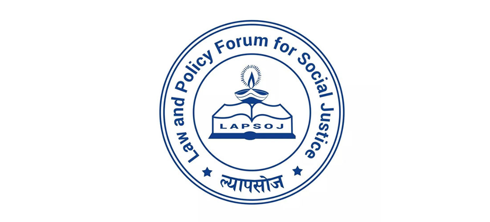 यो हप्तामात्रै खाडी मुलुकबाट नेपाल फर्कन लाग्नुभएका ५ जनालाई हामीले हाम्रो निःशुल्क कानूनी सहायता तथा परामर्श सेवाबाट विविध समन्वय प्रदान गर्यौँ । कुनै कानूनी सहायता चाहिए हटलाईन नंबर  ९८०११६७०३४ मा ह्वाट्सएप, इमोमार्फत मेसेज गर्न सक्नुहुन्छ । Email:  lapsojlegalaid@gmail.com