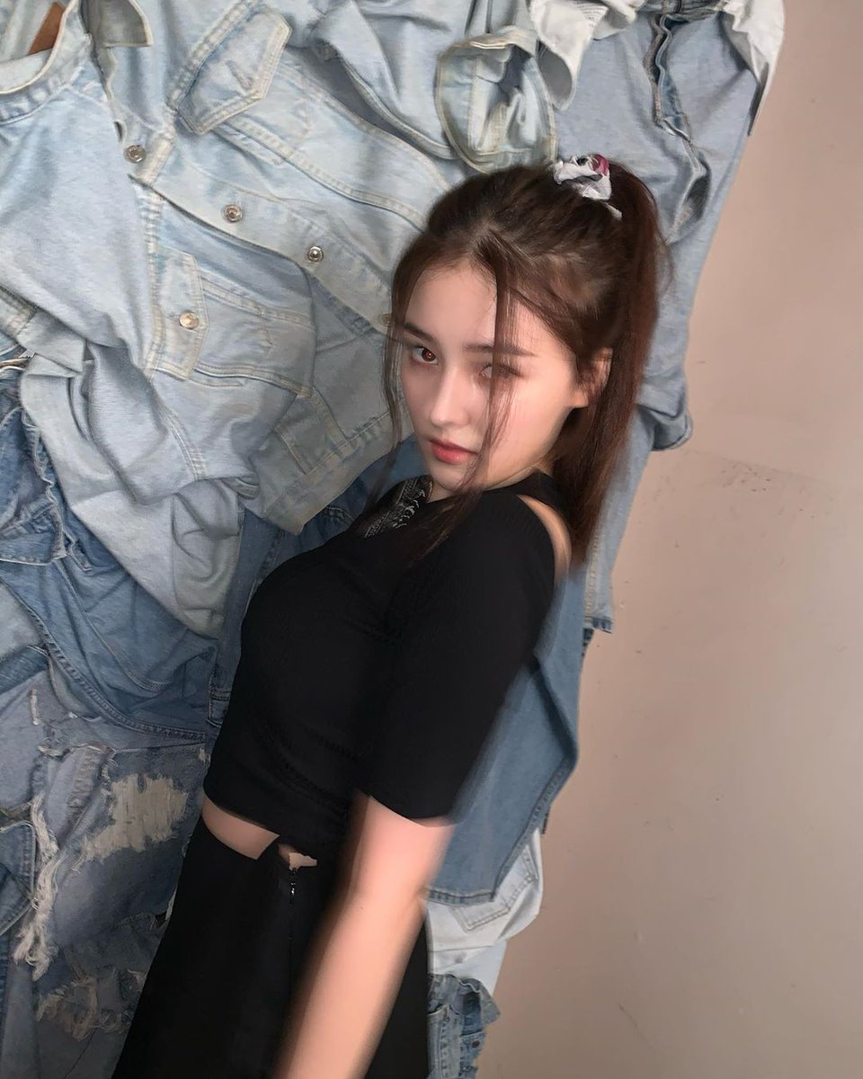 Instagram update #NANCY 2020.07.20"Love this Jean Wall"© nancyjew...