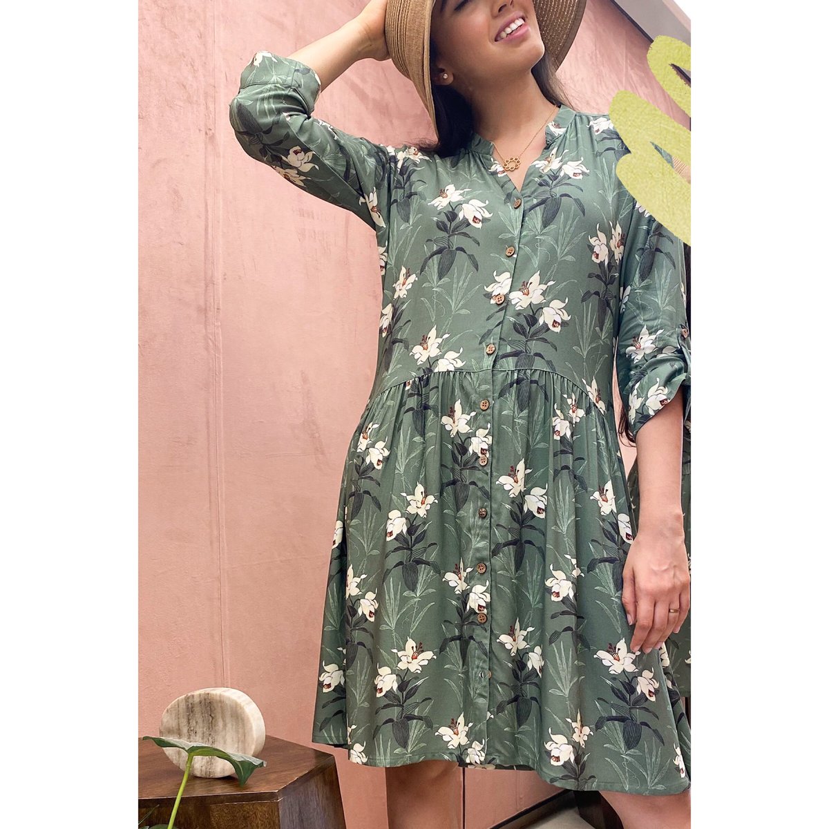 ThreeThree_in's tweet photo. When you buy any of our outfit you basically end up getting at least 2 different outfits, thanks to some creative mixing and matching! You can wear the dress for a quick on-the-go look, pair the dress with white pants for an elegant dinner!

📍- Three|Three Store, Vashi. https://t.co/yC3WVtGhvR
