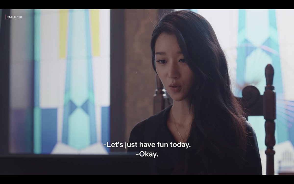 Kang-tae is often out of the house. It is Sang-tae whom Moon-young spends most of her days with. She really misses her best friend :(( #ItsOkaytoNotBeOkay #PsychoButItsOkay