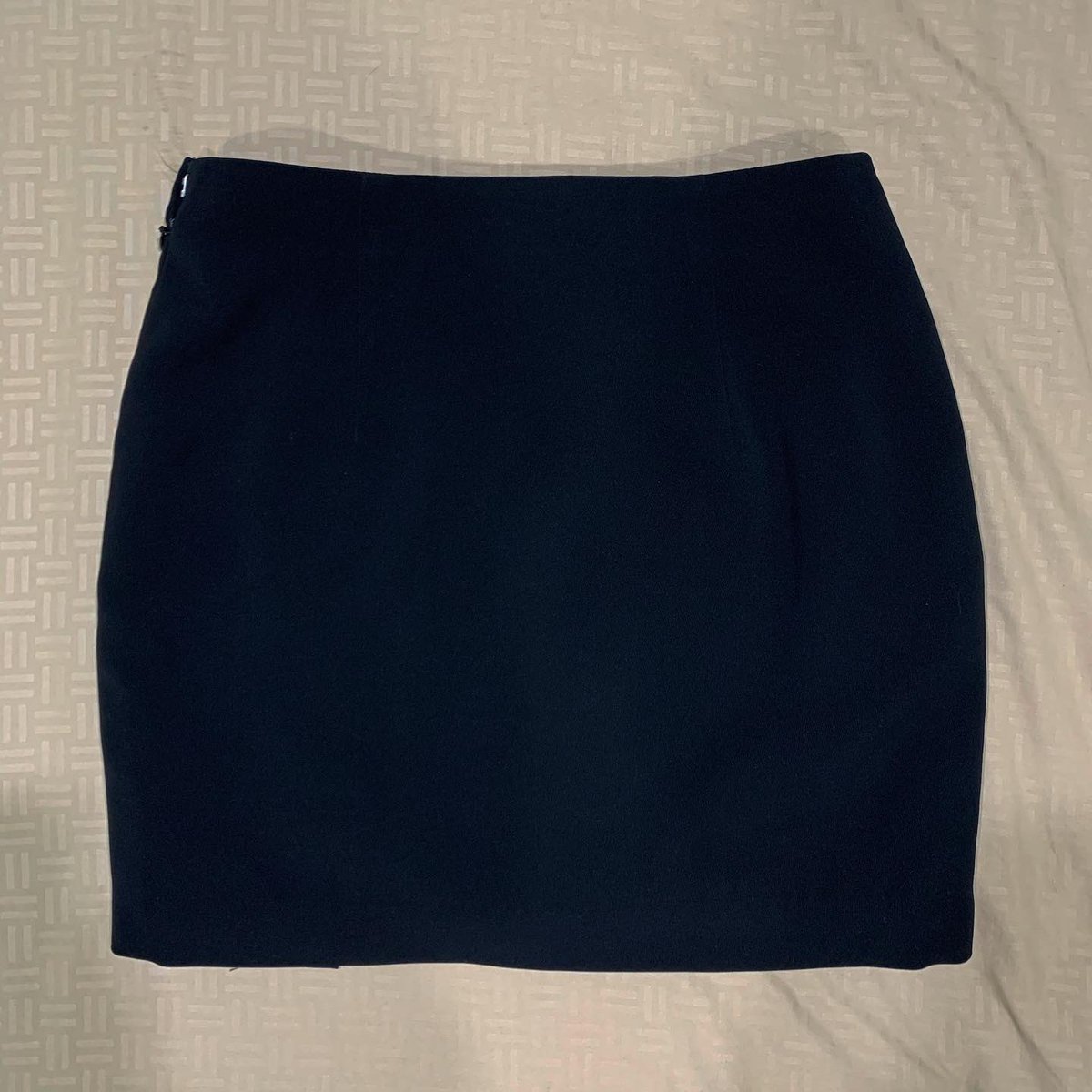 mmewscloset's tweet photo. ส่งต่อกระโปรงนักศึกษาร้านนิสิต ทรงสอบผ่าหน้า
เอว26” สะโพก36” ยาว 15”
ซื้อมา 600 กว่าๆ ขาย 400฿ ส่งฟรี
#ส่งต่อชุดนักศึกษา #ชุดนักศึกษา #กระโปรงนักศึกษา #simplenisit #กระโปรงร้านนิสิต #ร้านนิสิต #ชุดนิสิต #ส่งต่อกระโปรงนักศึกษา #ส่งต่อชุดนิสิต #กระโปรงนิสิต #ส่งต่อเสื้อผ้า https://t.co/6pQpFrYIH2