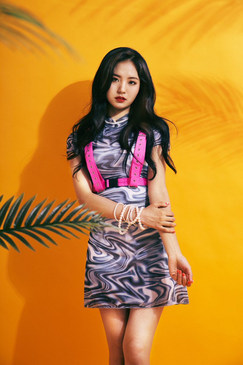 official_AREAL's tweet photo. Who Is Real?
혜빈 Hyebin (Jungle ver.)

#에이리얼 #AREAL #A_REAL
#혜빈 #Hyebin #정글 #Jungle https://t.co/i9faOSmTbm