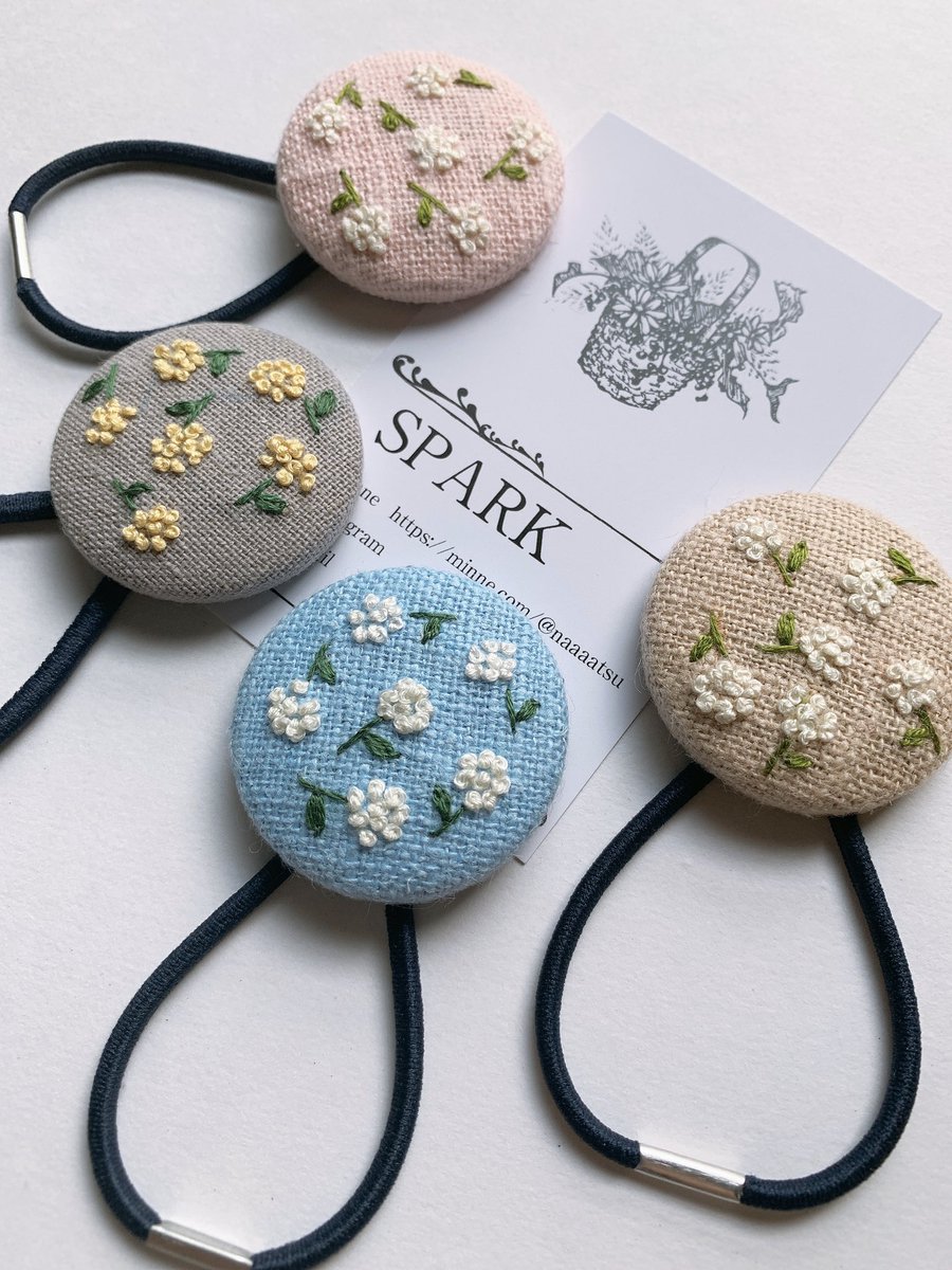 SPARK_handmade's tweet photo. minneにて新作UPしました♡
刺繍くるみボタンのヘアゴムです！

とってもお上品な仕上がり♡

minne https://t.co/Pr1Nnt26SU
creema https://t.co/TRKUdqzPCQ…
メルカリ https://t.co/Q2JefCIK23

#ハンドメイド #ハンドメイドアクセサリー #ヘアアクセサリー #刺繍 https://t.co/ZnUDyLSzP0