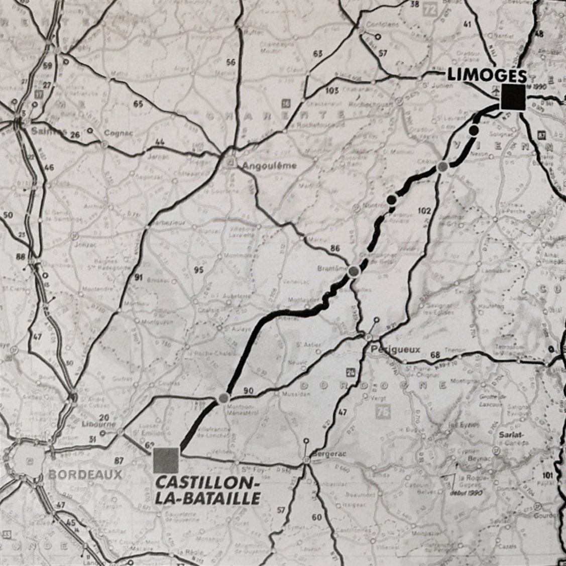 OlivPerrier's tweet photo. Vendredi 20 juillet 1990, 19e étape du Tour de France entre Castillon-la-Bataille et Limoges. 182,5 km à travers la Gironde, la Dordogne et la Haute-Vienne. Étape de transition en vue #TDF90 https://t.co/BOC5Mexf7Z
