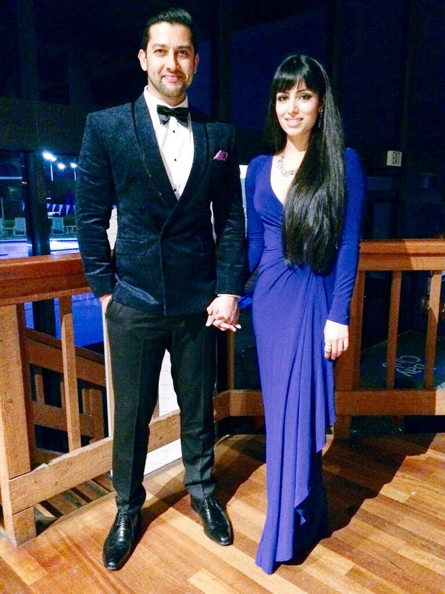 baraju_SuperHit's tweet photo. .@Nindusanj and @AftabShivdasani announce their production company, @MountZenMedia, the husband and wife duo have partnered to create content ranging from films, online shows, and documentaries. 

#AftabShivdasani
#NinDusanjShivdasani
#MountZenMedia https://t.co/MmKrPXjBm9
