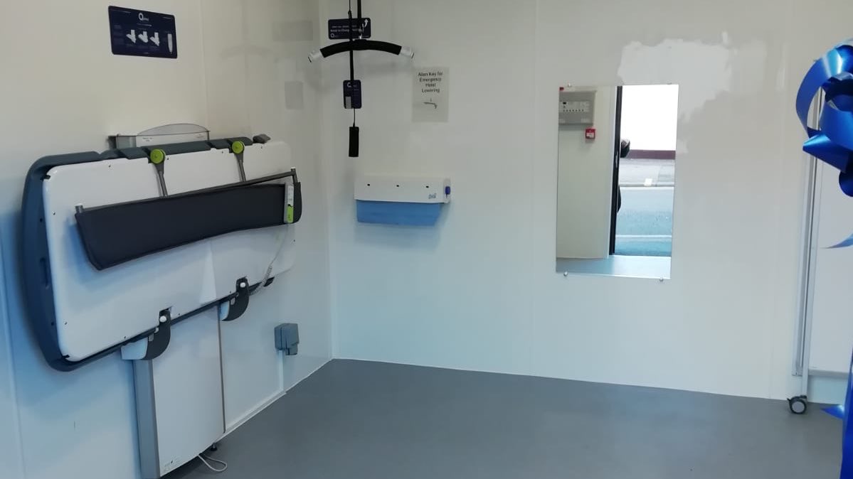 bexleynews's tweet photo. The Government has announced that #ChangingPlaces #bathrooms will be mandatory in new building from 2021.

In #Bexley our #Conservative Council was the first Council in the whole of #London to add a changing places bathroom - in #Bexleyheath and Central Library.✔️ https://t.co/ztQ8WnbqUM