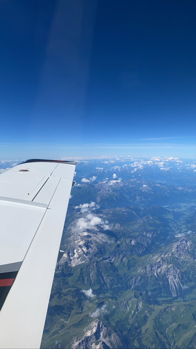pilot_george_'s tweet photo. Flight over to Venice yesterday in the @flyTBM TBM 850 from @LBH_Airport, landing on the Lido and the grass strip there. My first landing on grass in the TBM! #avgeek #aviation #pilotlife #TBM850 #TBMWing https://t.co/fTOwpDhn3a