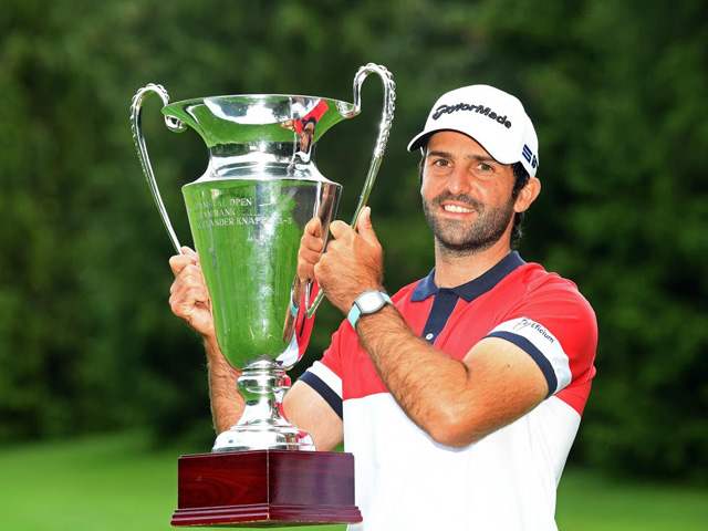 MyGolfWay's tweet photo. El arsenal de palos del francés @JoelStalter21 en su primer título del @EuropeanTour, el #eurambankopen 2020, con el #driverSIM y la bola #TP5x de @TaylorMadeGolf 🏆⛳️ https://t.co/LyGCEStYov https://t.co/lprufq5qHS