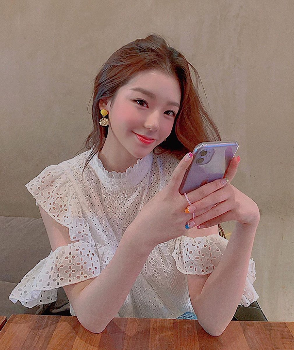 archivesoodam's tweet photo. [200720] ⋆ Secret Number IG update ⋆

#SOODAM #이수담 #시크릿넘버 @5ecretNumber https://t.co/yKKK5Wx5ag