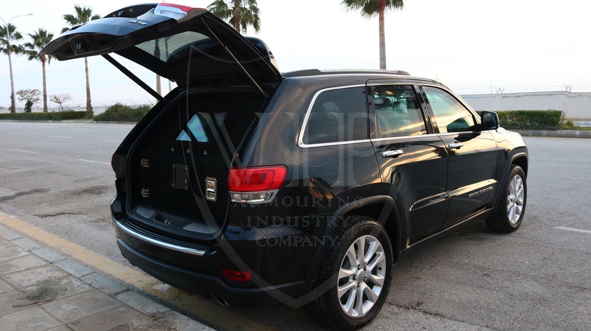viparmouring's tweet photo. Jeep Grand Cherokee
Off-road freedom and performance main aspects of the Grand Cherokee.
at VIP Armouring we took that and added the security and protection, creating a symphony of engineering intelligence.
The V8 Hemi engine easily accommodates the added B6 armour weight. https://t.co/gBW5AJMO2i