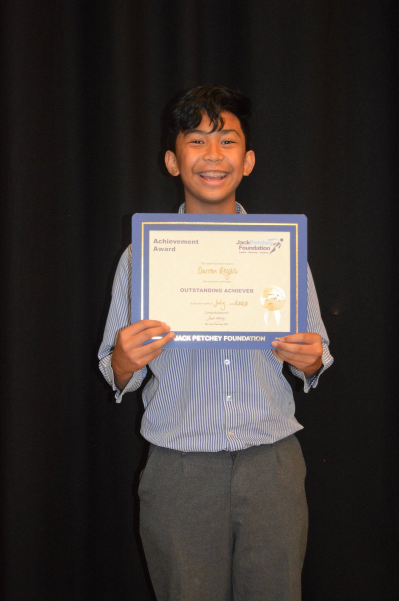 ArkBDA's tweet photo. The students in our #communityclassrooms loved celebrating the end of the year with pizza, thanks to Darren who chose to spend his @JPFoundation award money on a party for the group with whom he'd spent the last four months. He was nominated for his kindness and positivity. https://t.co/jUJjX1IRL0